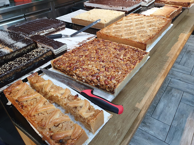 מאפיית מנחת הארץ