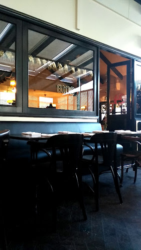 זוני - הסעדה