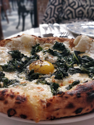 צ'נה תל אביב - הסעדה