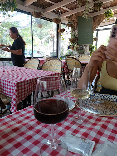 ג'רדינו בלו - הסעדה