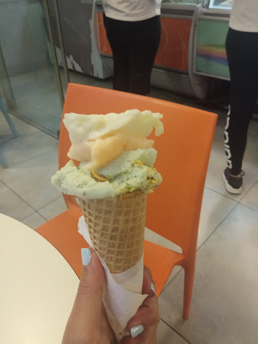 מיכאל גלידה מסטיק - רמת גן