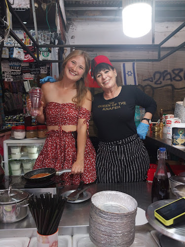 Opinii despre אוטיליה מלכת הכנאפה- הפנינה של איסטנבול în תל אביב-יפו - הסעדה