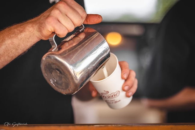 עגלה של קפה בית הראשונים - ביתן אהרון