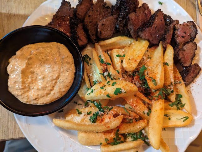 Opinii despre Minzar în תל אביב-יפו - הסעדה