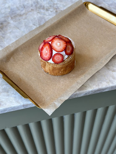 לאוני Leonie - חיפה