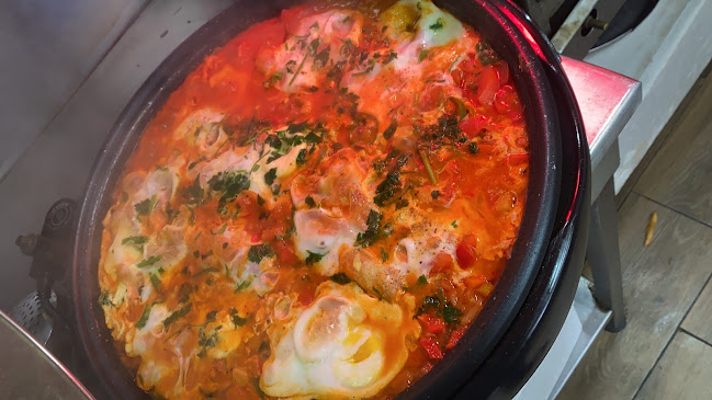 לאפה יוסי - הסעדה