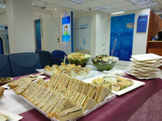 קייטרינג מגשי אירוח איט איט eatit catering