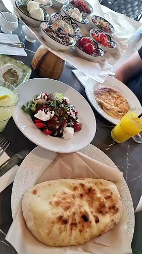 Comentarii opinii despre UNO