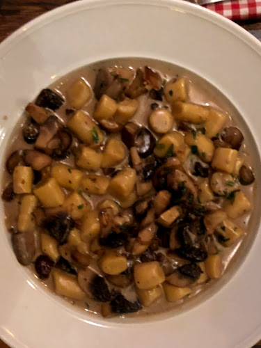 ג'ויה - הסעדה