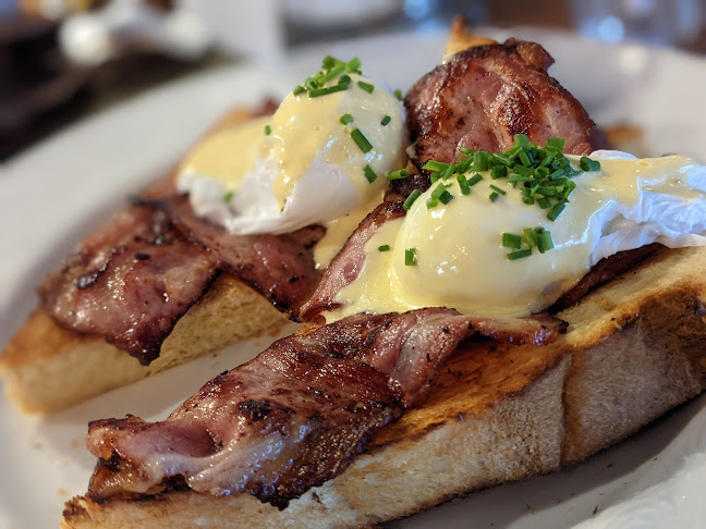 בנדיקט ביתן אהרון
