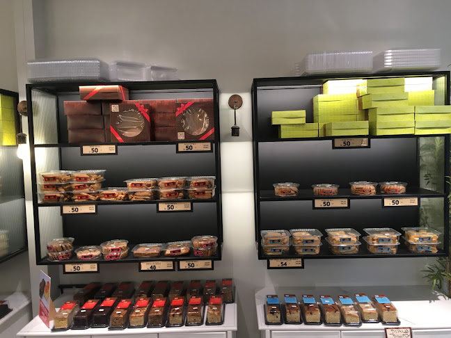 אינגליש קייק - הסעדה