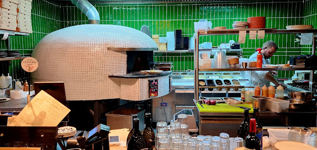 לה פיאדרה ארנונה- la Piedra Arnona - ירושלים