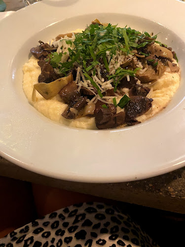 א לה רמפה - הסעדה