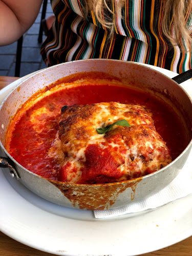 איטלקיה בפשפשים - הסעדה