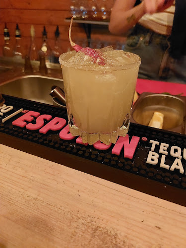 California Bar - תל אביב-יפו