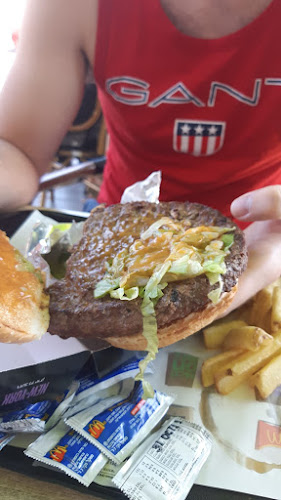 מקדונלד'ס - מול הפארק, רעננה - הסעדה