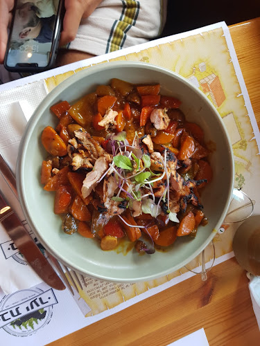 חוות בת יער - עמוקה