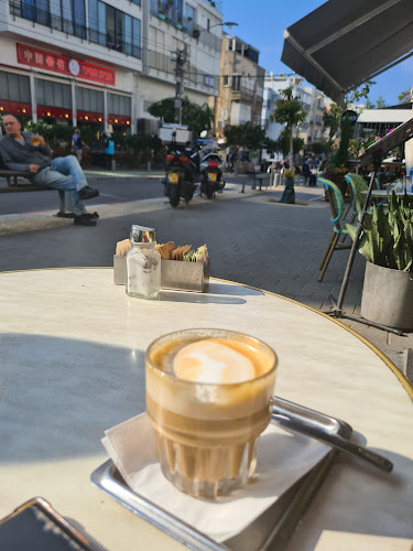 Opinii despre אוליב קורנר în תל אביב-יפו - הסעדה