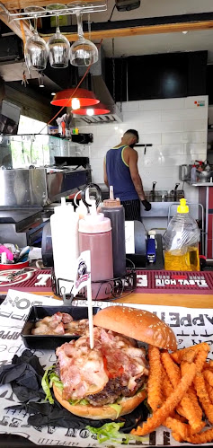 אלקפונה בורגר באר שבע Al Capone Burger