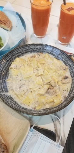 גולדה מאיר 7, חולון