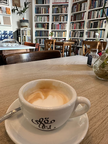 יאפא - הסעדה