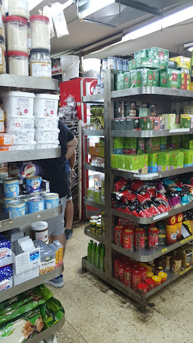 תבליני נעמה - הסעדה