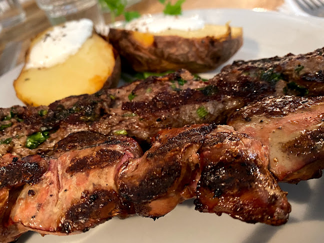 האחים - הסעדה