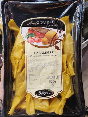 אגתה - הסעדה