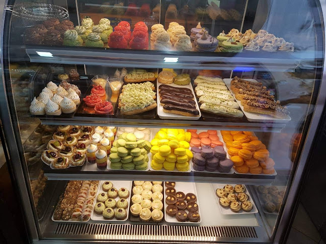 Mahroum Sweets since 1890 - הסעדה