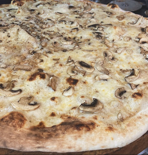 פיצה בית וגן(פיצה יואל׳ס) - ירושלים