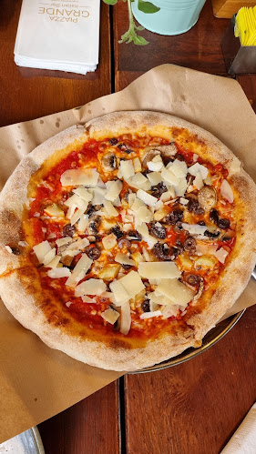 Piazza Grande - פיאצה גרנדה מסעדה איטלקית כשרה - הסעדה