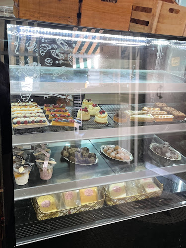 Opinii despre דלאל הקונדיטוריה în תל אביב-יפו - הסעדה