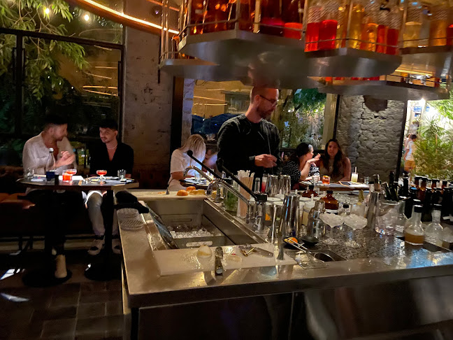 7to1 Lab - הסעדה