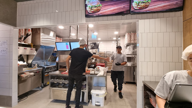 Opinii despre KFC Opera în תל אביב-יפו - הסעדה