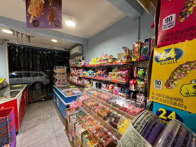 Opinii despre שיווק ארין - חולון גלידות במחירי מפעל în חולון - הסעדה