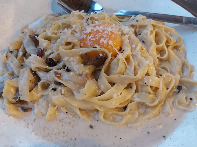 לה פיאדרה ארנונה- la Piedra Arnona - ירושלים