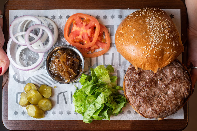 שיפודי ציפורה - הסעדה