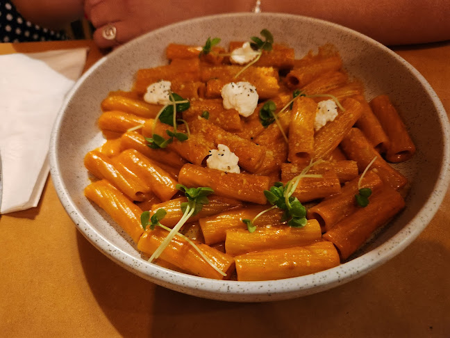 גויה תל אביב כשר