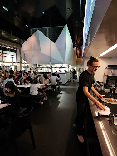 זוזוברה כפר סבא - הסעדה