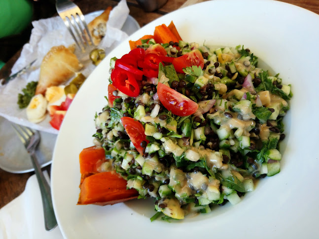 Tony and Esther - תל אביב-יפו