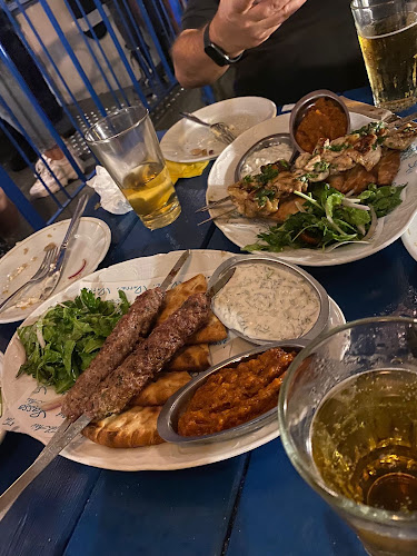 יאסו מסעדה יוונית - הסעדה