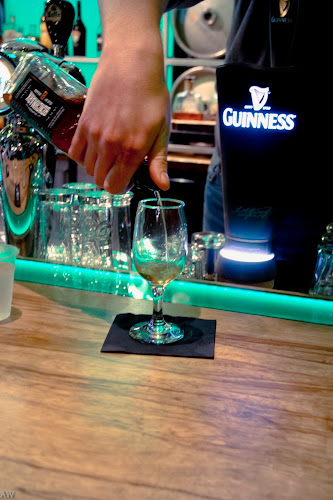 בית ספר לברמנים - זמן אמיתי תל אביב - הסעדה