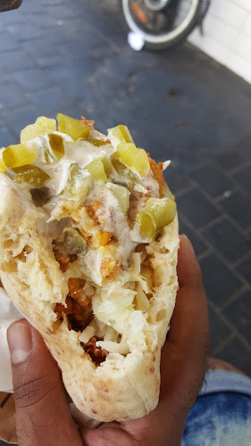 הסביח של הסומך - הסעדה