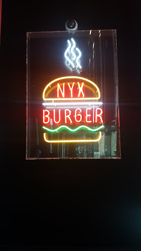 NYX BURGER TLV - הסעדה