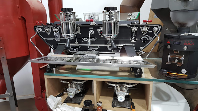 מפלס קרקע, הסדנה, פתח תקווה