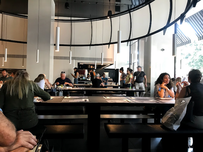 זוזוברה תל אביב - הסעדה