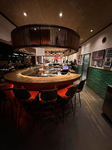 Kitto Katto - הסעדה