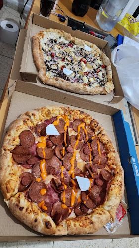 דומינוס פיצה ירושלים - סניף תלפיות - הסעדה