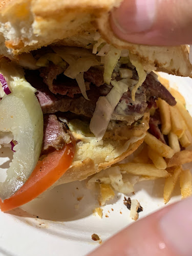 האגוז 26-28, ירושלים