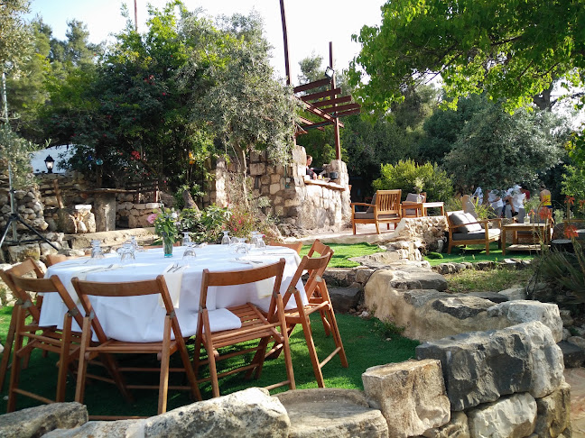 Unnamed Road, עמוקה, 1380200